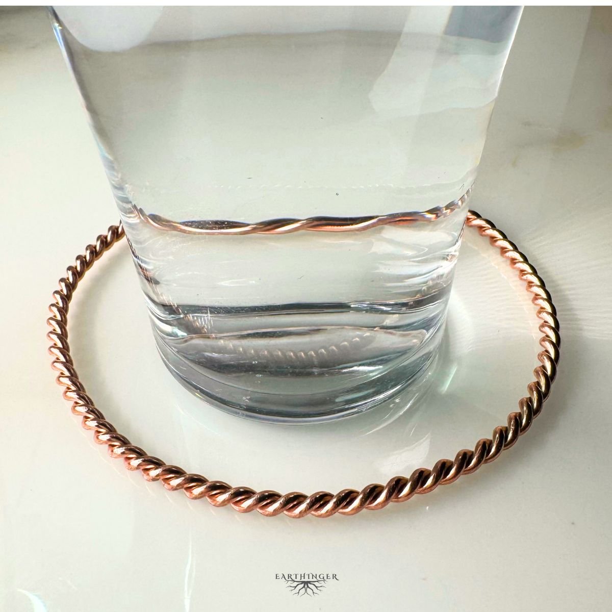 Kupfer Tensor Ring zur Energetisierung von Getränken.